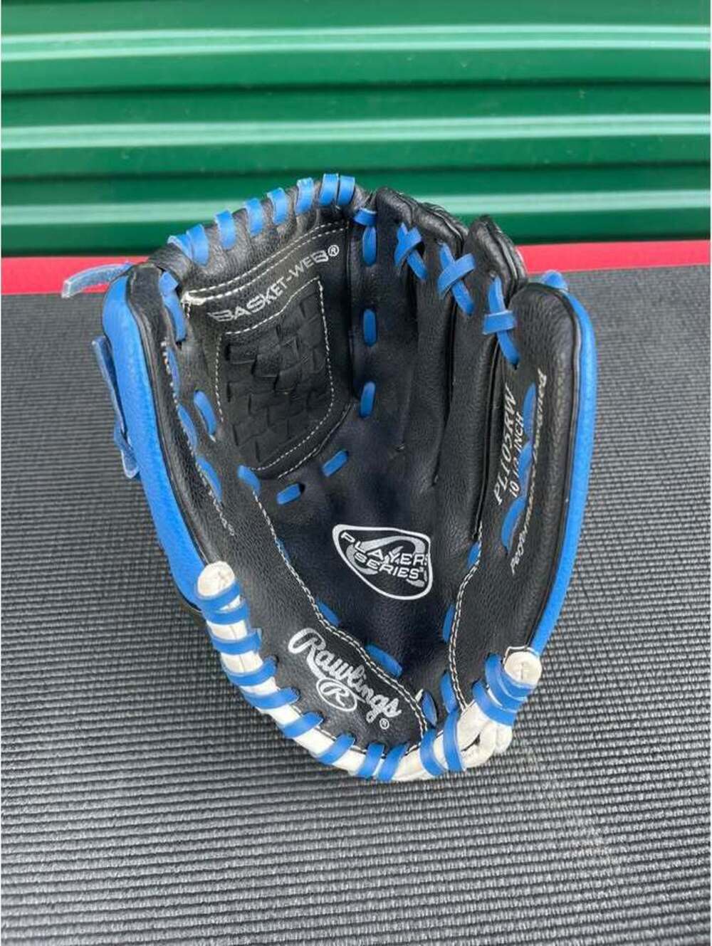 Rawlings Players Series 10.5" Youth Baseball Glove Black Blue PL105RW Basket Web